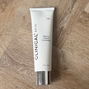 Clinical+ Skin Gentle Cream Cleanser